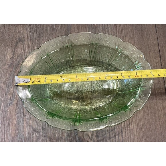Vintage Jeannette CHERRY BLOSSOM Green Vegetable Bowl Uranium/Vaseline Glass - Picture 4 of 4